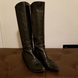 Black fluevog brittan boots, western inspired